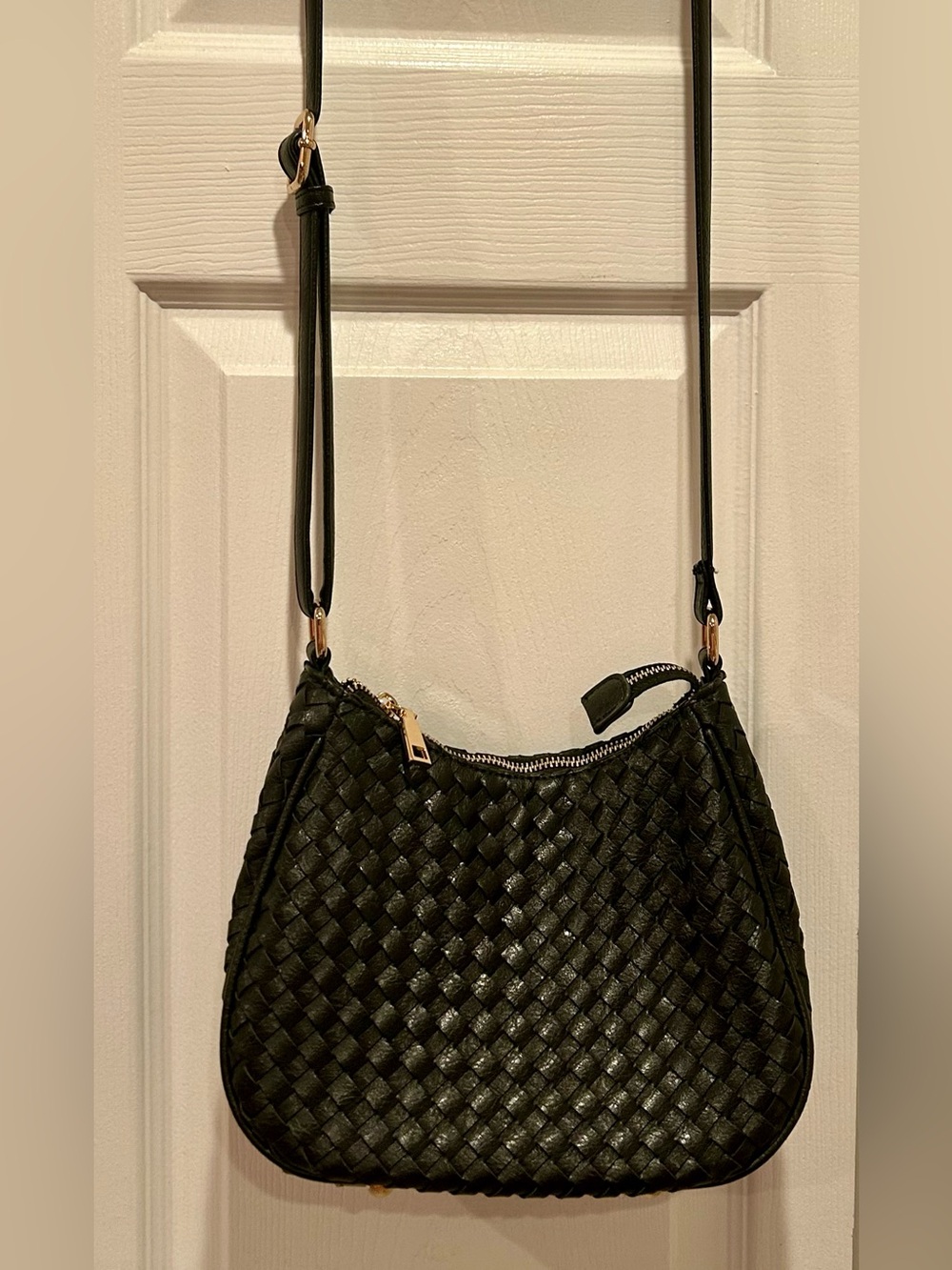 NEW! Woven Crossbody Bag
